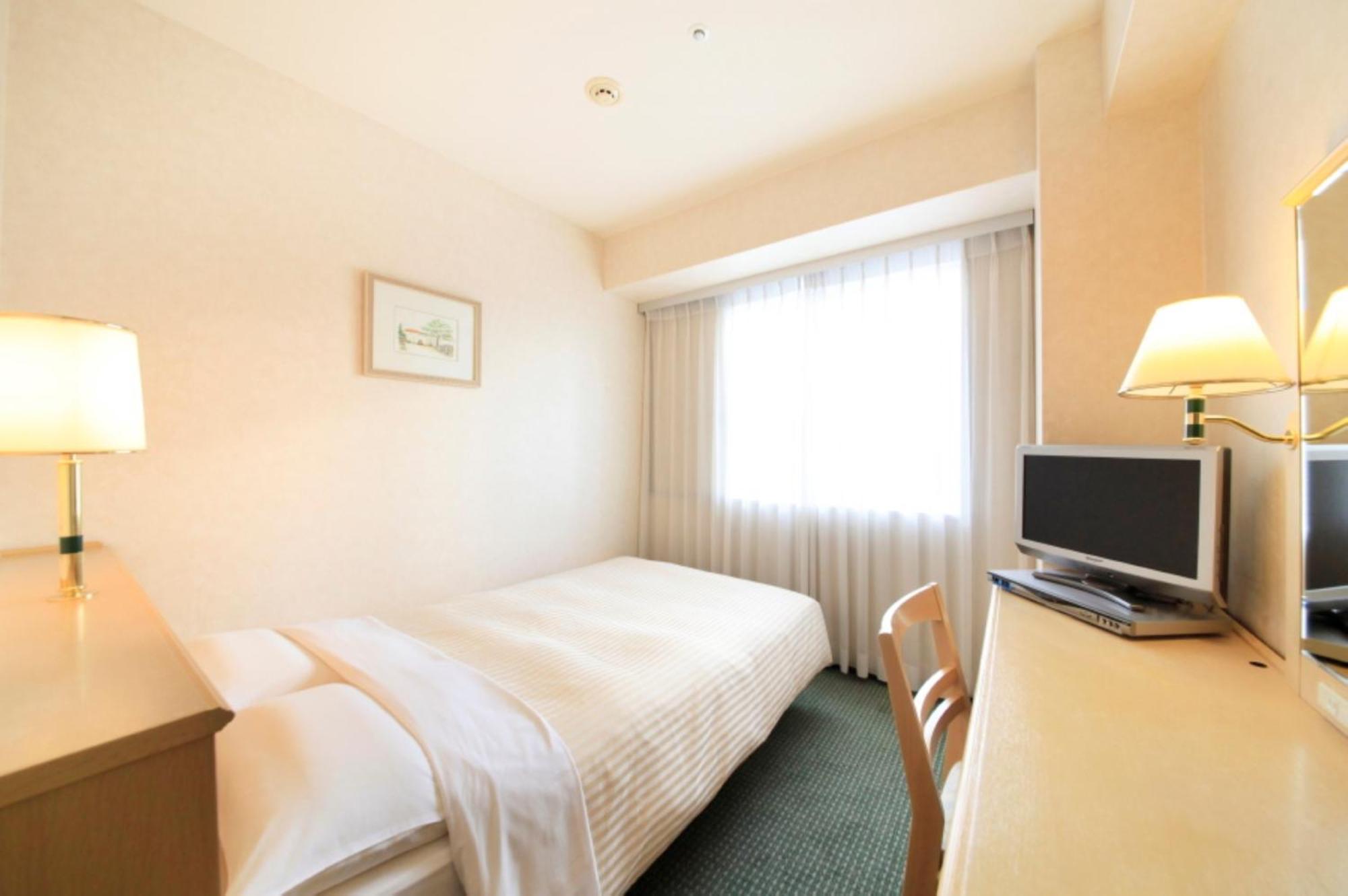 Kofu Washington Hotel Plaza Exterior photo